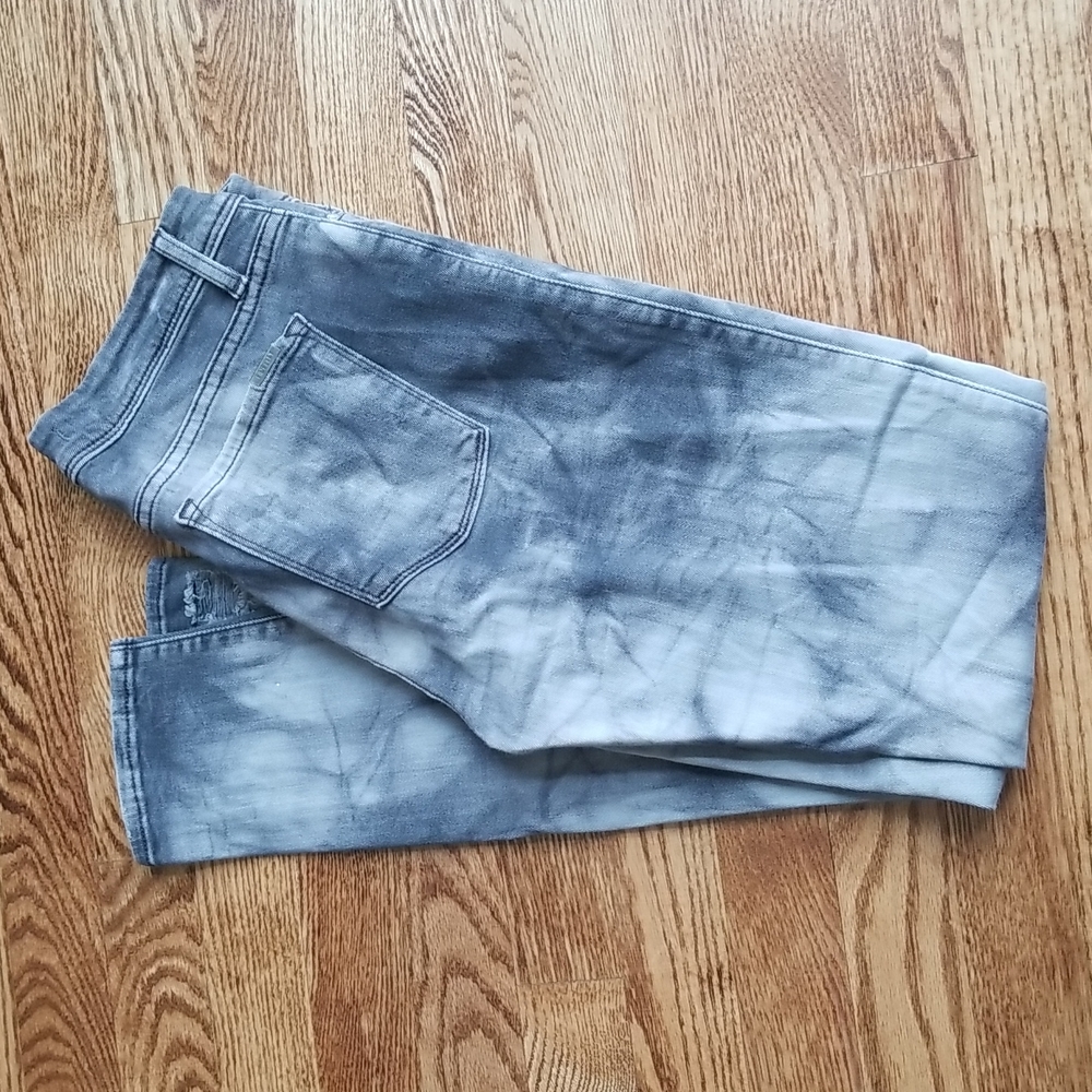 (28) Fidelity Denim Mila Mid Rise Skinny Fit Distressed "Blue Daze" Jeans Modern